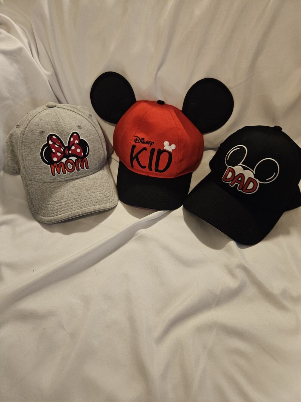 Disney Parks Mom Dad & Kid Mickey/Minnie Mouse Baseball Hats In Gray Red & Black